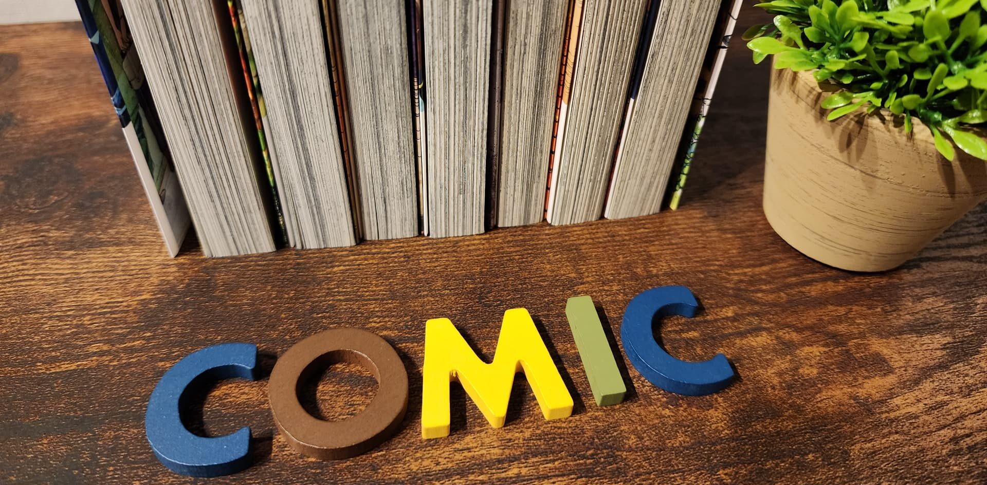 レンタの電子書籍をスマホで閲覧している画面イメージ。会員登録後すぐ読めるレンタル型サービスの利用シーン